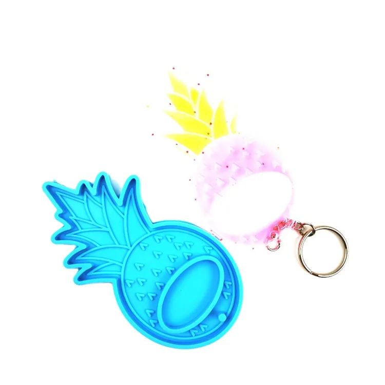 

Y2929 Diy pineapple defense keychain silicone mold, Random