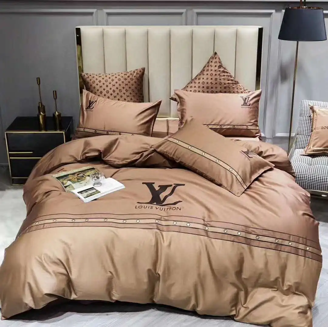 luxury bedding set (5).jpg