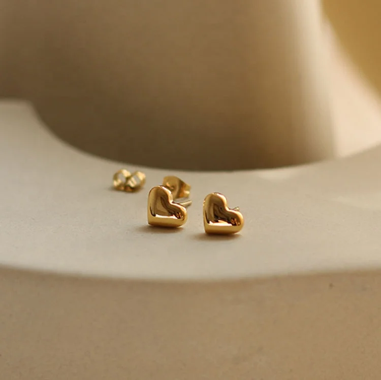 

Popular Dainty 18K Gold Plated Women Earrings Stainless Steel Hypoallergenic Heart Stud Earrings as Gift for Her, Gold, rose gold, steel, black etc.