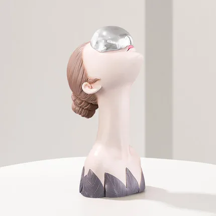 

2021 Hot sall modern design Unique Wholesale Interior Crystal perspective resin girl statue for home accessories, Black,green,purple