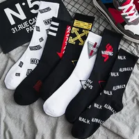 

QH059 autumn winter cotton sports letter totem popular logo hip hop tube socks men socks