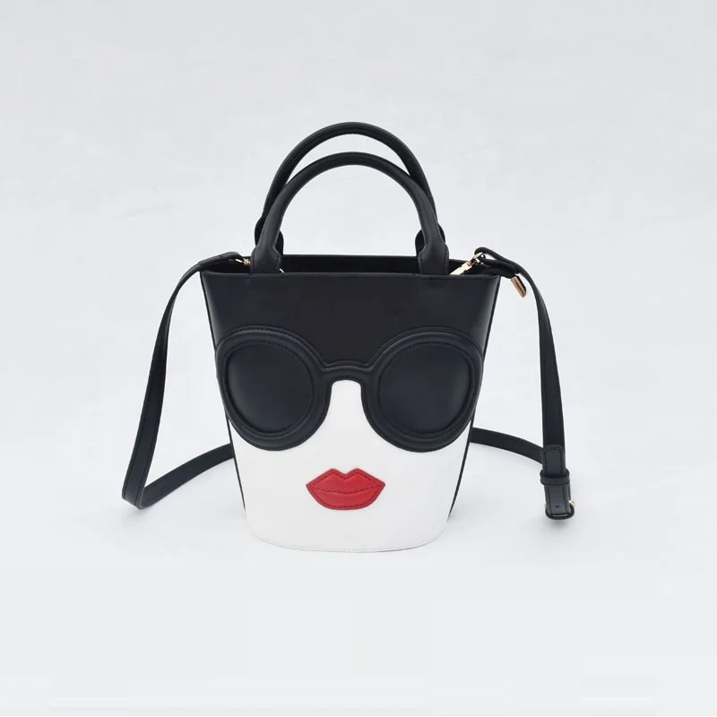 

New arrivals Smile Face Designer Cute Small Bucket Bag