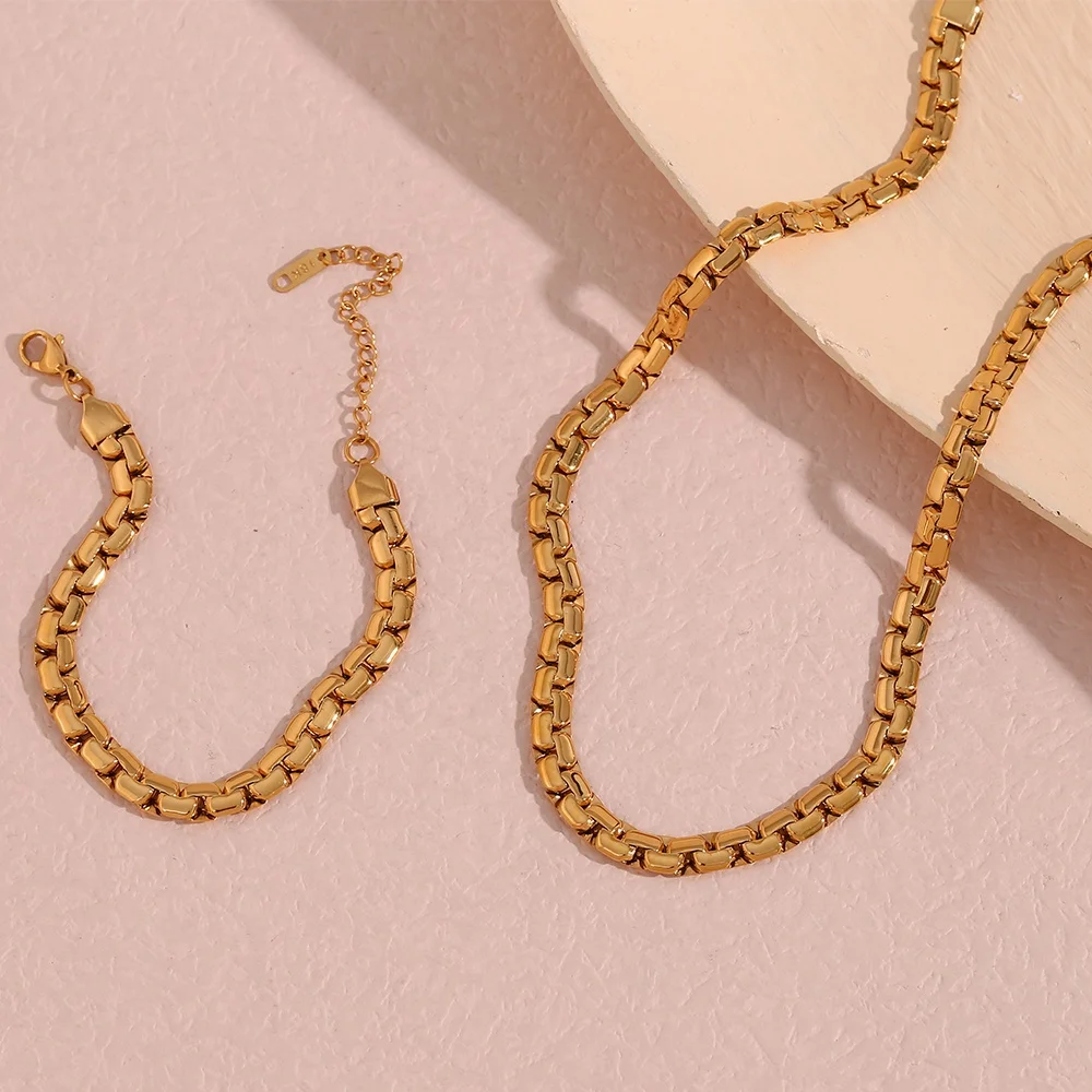 

Chunky Minimalist Snake Bone Chain Necklace 18K Gold Plated Choker Necklace Chain Bracelet