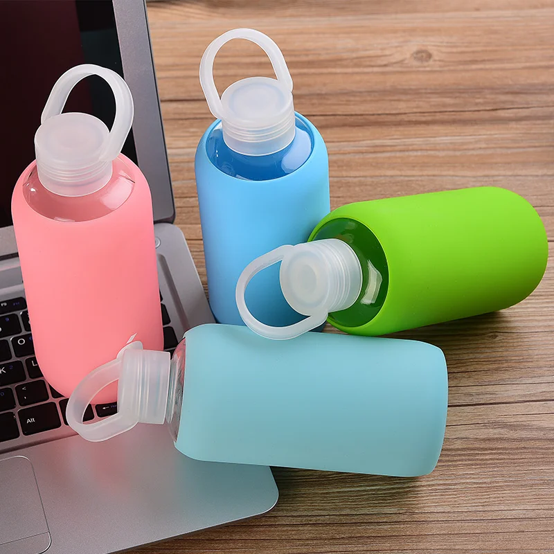 

BPA Free Customized Logo Borosilicate glass water bottle Sports Pyrex glass water bottle with silicone sleeve