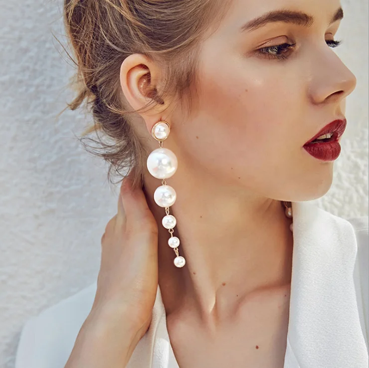 

UNIQ Boho Gold Long Tassel Fringe Dangle Pearls Thin Earrings Handmade Bohemian Statement Earrings for Women