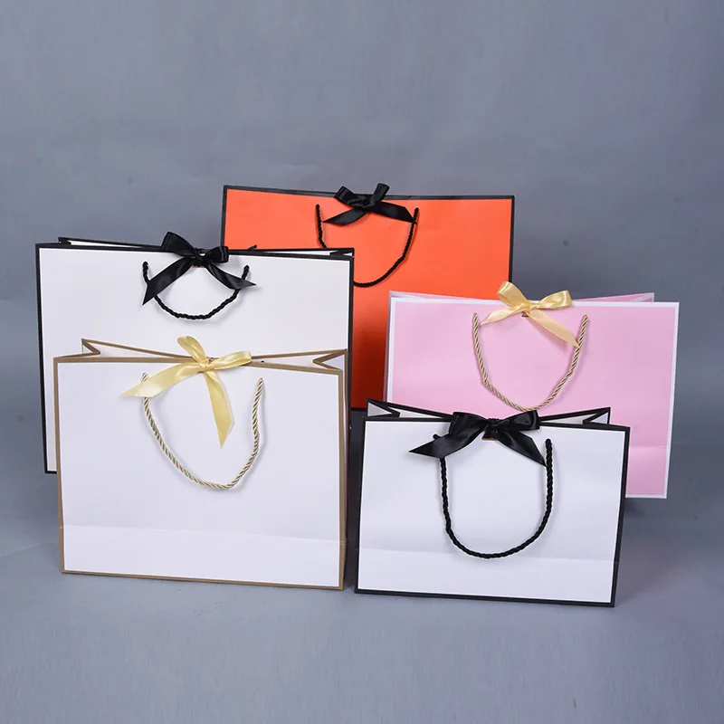 White Carry Bags Luxury Boutique Clothes Retail Shopping Paper Packaging Bags for Cosmetics Wigs With Your Own Logo