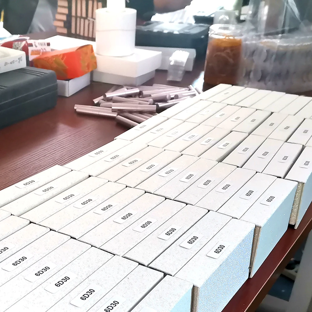 

Private Label 25 MM 3D Mink Lashes Wholesale 100 Real Mink Eyelashes Hand Made 25MM Full Strip Eye Lashes 3dminkeyelashes