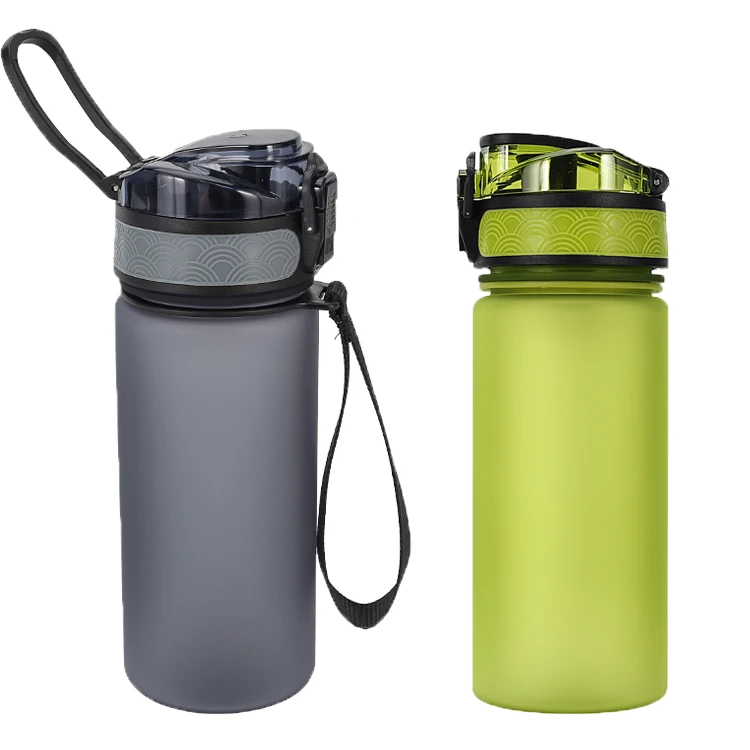 

2020new 700ml Dust cover BPA Free Portable Plastic Water Bottles Tritan material cup cover leakproof customized, Customized color