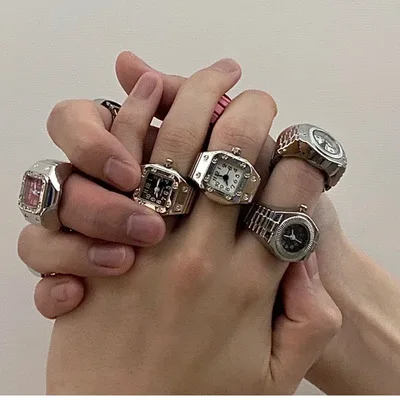 

2021 new design Korean retro trendsetter accessories personalized ring watch hand jewelry lovers unisex ring, Silver gold