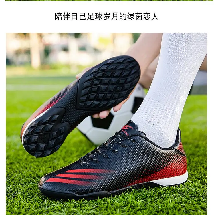 

Customize Kids Boys Indoor Futsal Sports Soccer Shoes Football Boots Shoes Manufacturers, Multicoloured