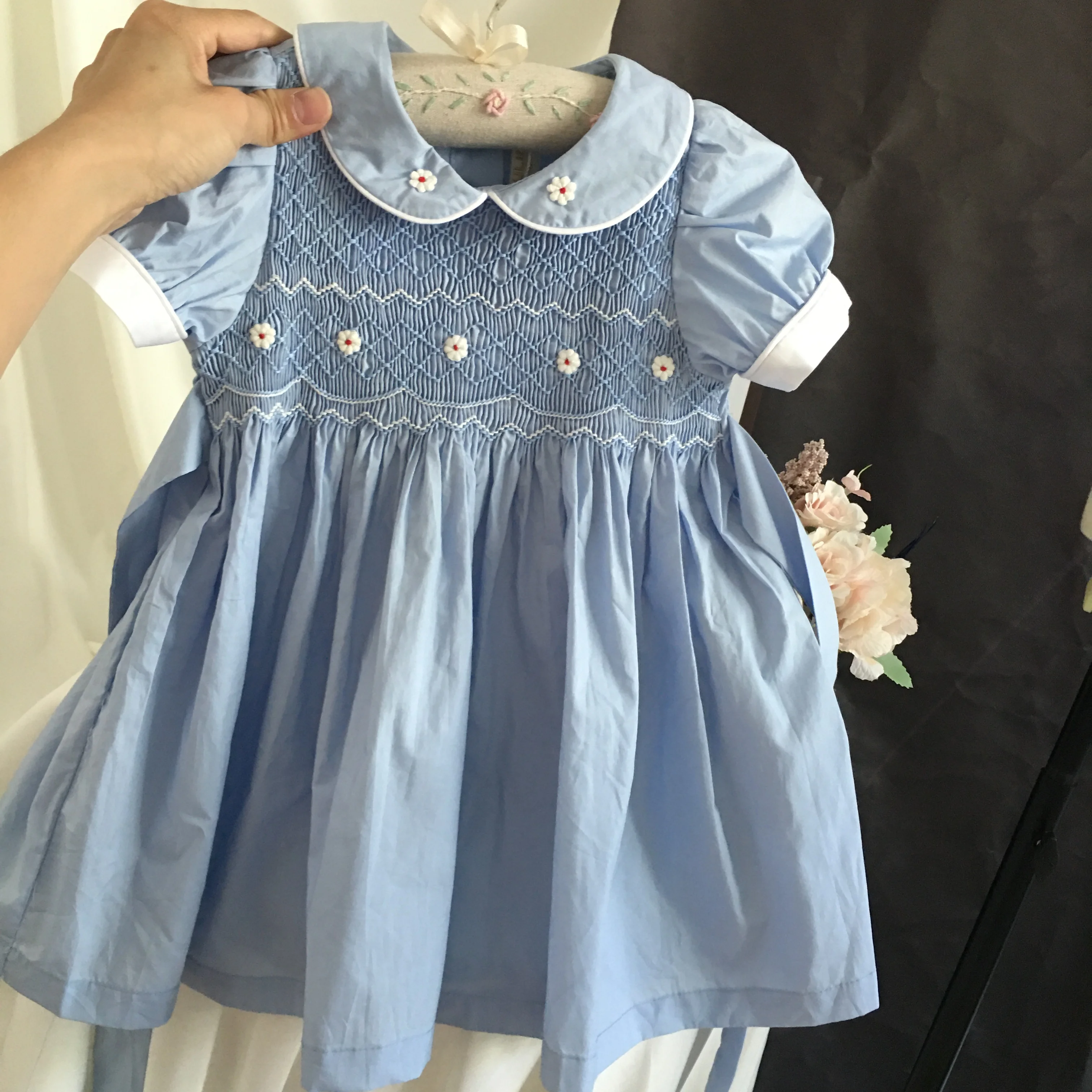 

C042196 summer kids smocked clothing flower baby girls dresses cotton peter pan collar children clothes wholesale
