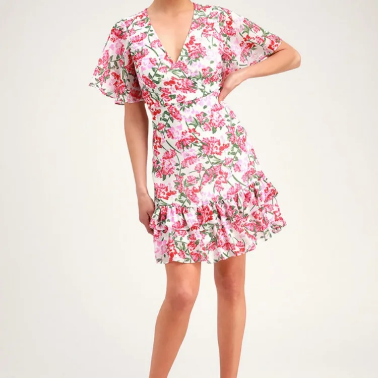 

2021 spring and summer new women's short skirt short-sleeved v-neck printed dress