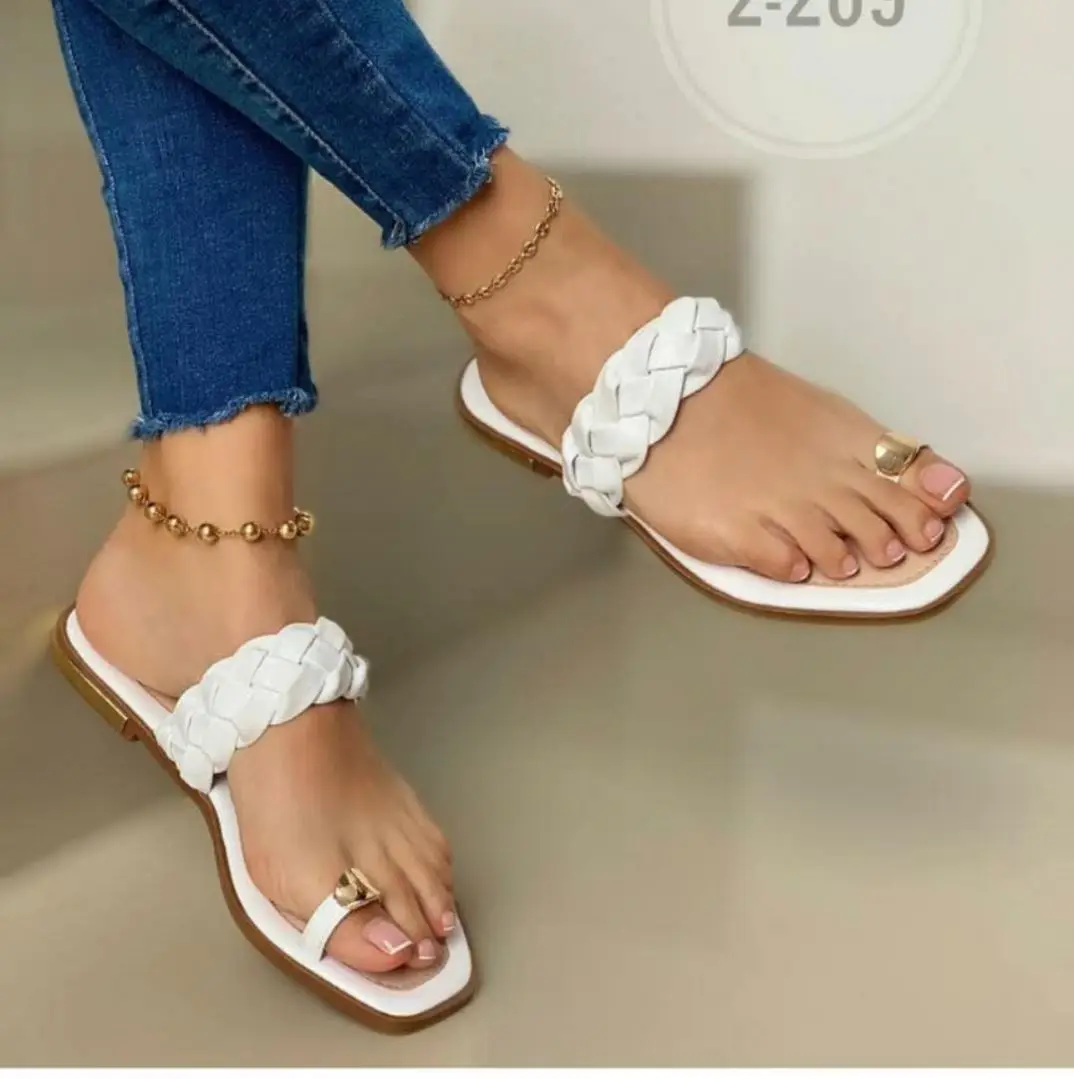 

Wholesale Summer Flat Diamond Slipper New Design Latest Ladies Fashion Beach Woman Shoes Sandal