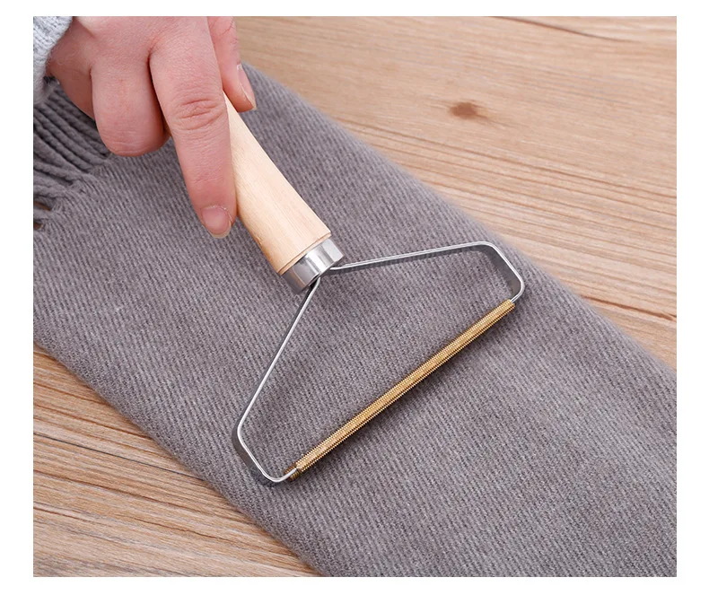 

Mini Portable Lint Remover Fuzz Fabric Shaver For Sweater Woolen Coat Clothes Fluff Fabric Lint Eliminator, Wooden handle, magnesium alloy