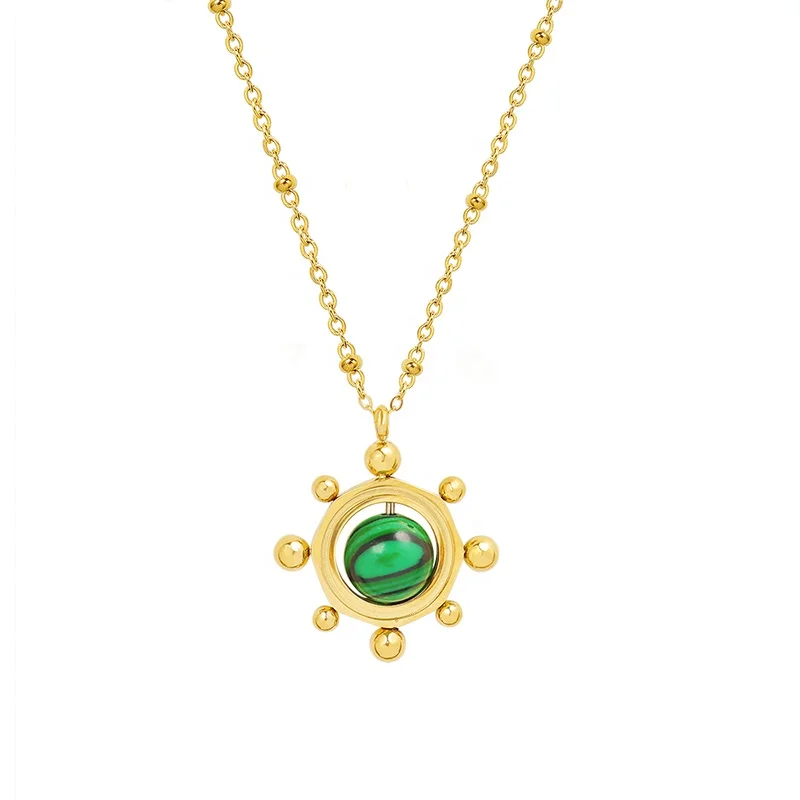 

Wholesale Rotatable Malachite Vintage Titanium Steel Necklace