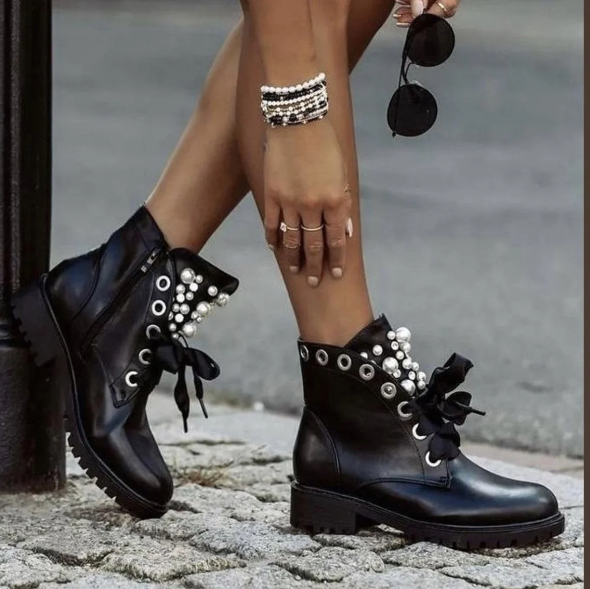 

2021 Black White Pearls Women Shoes Short Boots Leather Ankle Motorcycle Boots, Black, beige