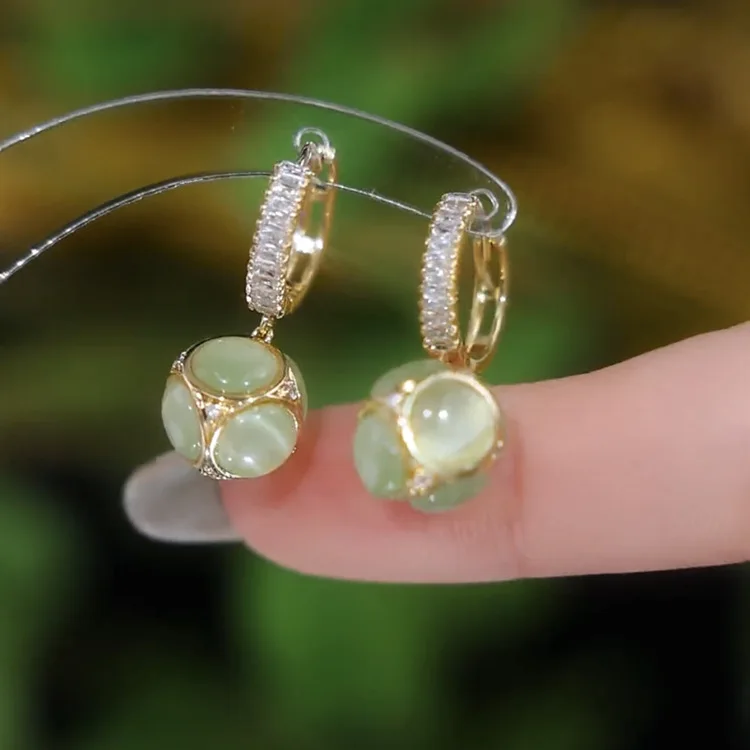 

New Silver Plated Micro Inlay Cz Flower Green Cat Jade Drop Earrings Microinlaid Cubic Zirconia Light Green Floret Hoop Earring