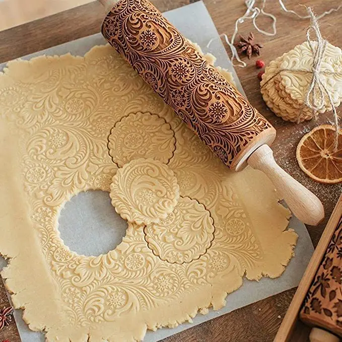 

Christmas Halloween Embossing Engraved Wooden Rolling Pin Baking Cookies Mould Cake Dough Engraved Roller
