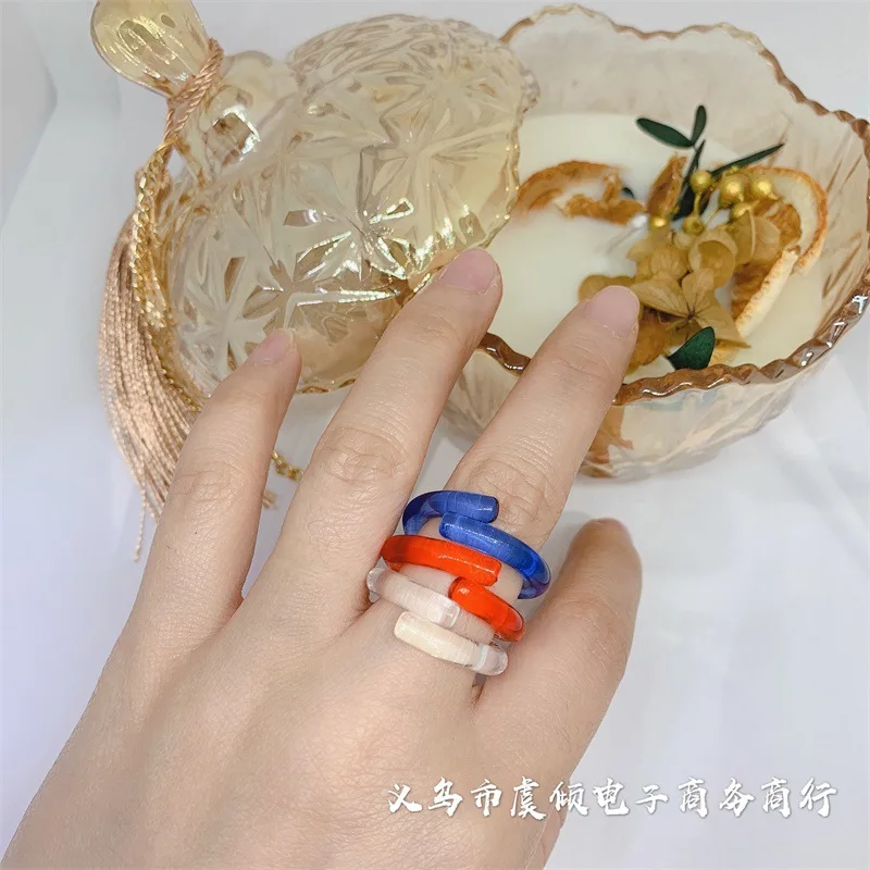 

2021 Fashion Jewelry Transparent Minimalist Adjustable Resin Band Rings Retro Aesthetic Stackable Rings Set, Multi