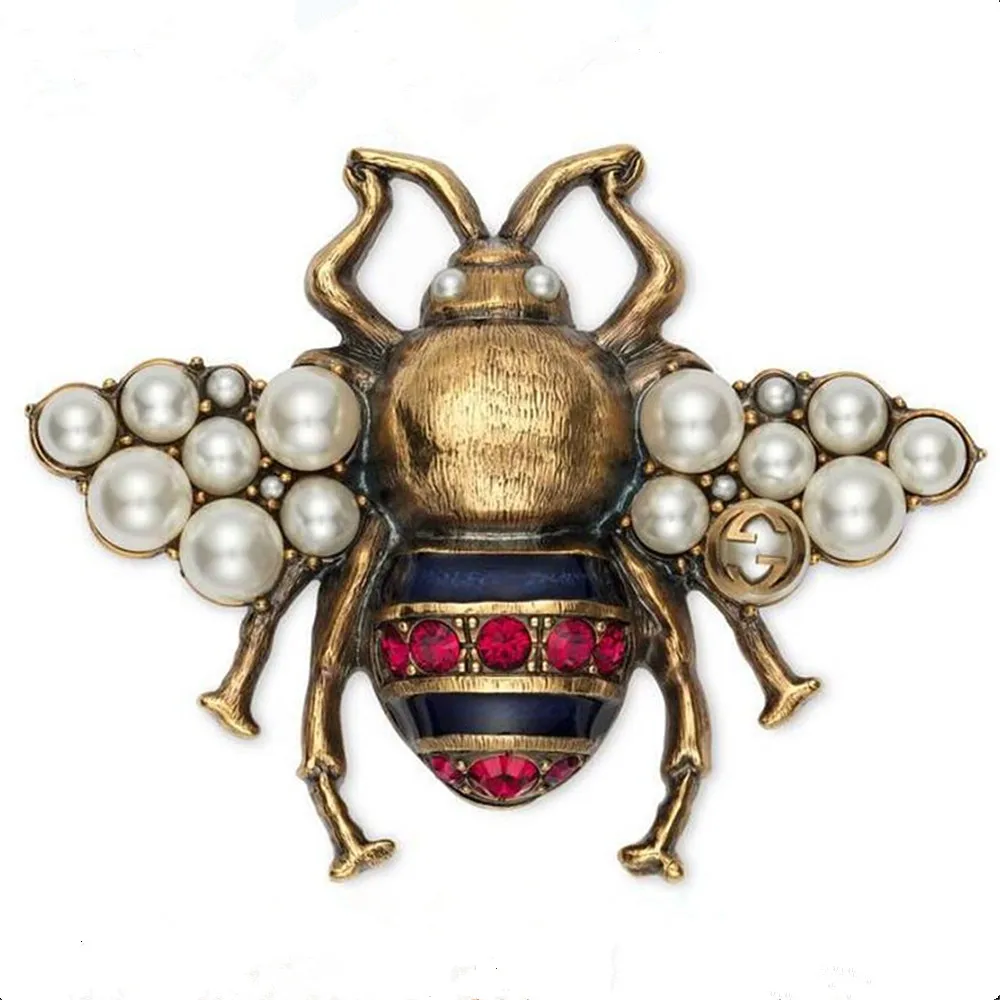 

Metal Alloy Antique Gold Plated Enamel Pearl Insect Animal Shape Honeybee Bee Brooch Safety Pin Spirit Inspire Jewelry