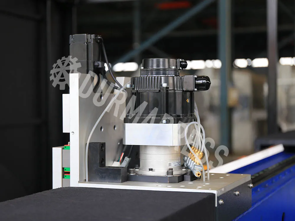 
CNC BS-G3015B Fiber laser metal sheet cutting machine Raycus laser power 1500w 