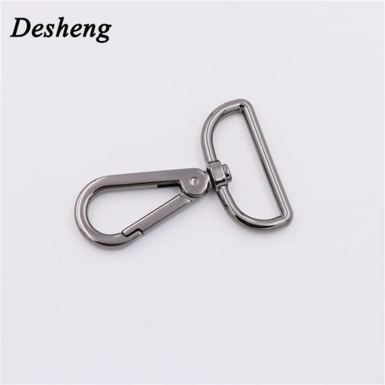 dog chain hook