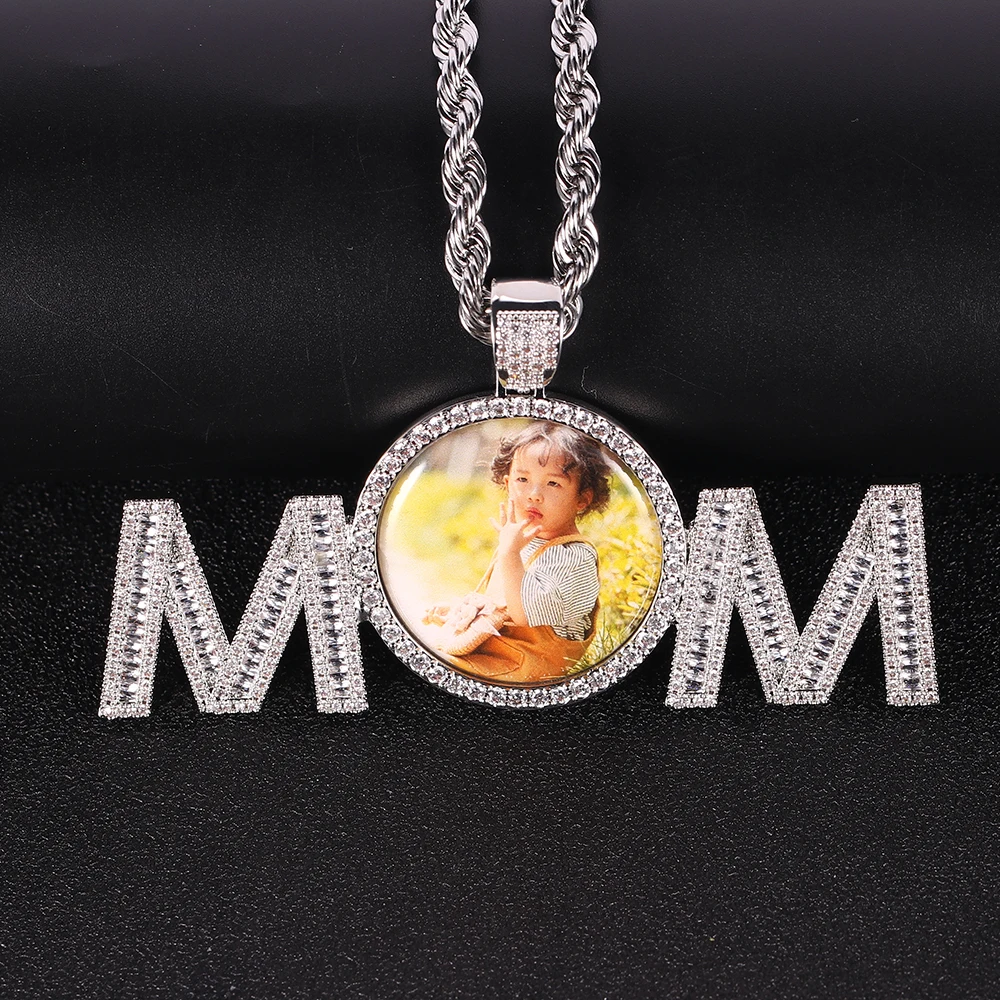 

2021 Shiny Design Custom Hip Hop Jewelry Personalized MOM Picture Charms Necklace Iced Out Circle Photo Pendant Necklace