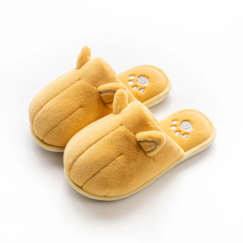 

Wholesale Ready To Ship Smile Face Fuzzy House Slipper For Spring and Autumn