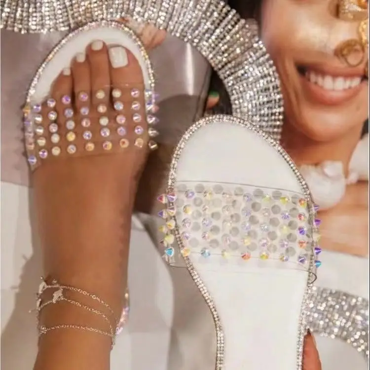 

2021 latest women summer vocation casual style slip on flat with slides rivet transparent beach slippers outdoor fit, As picture