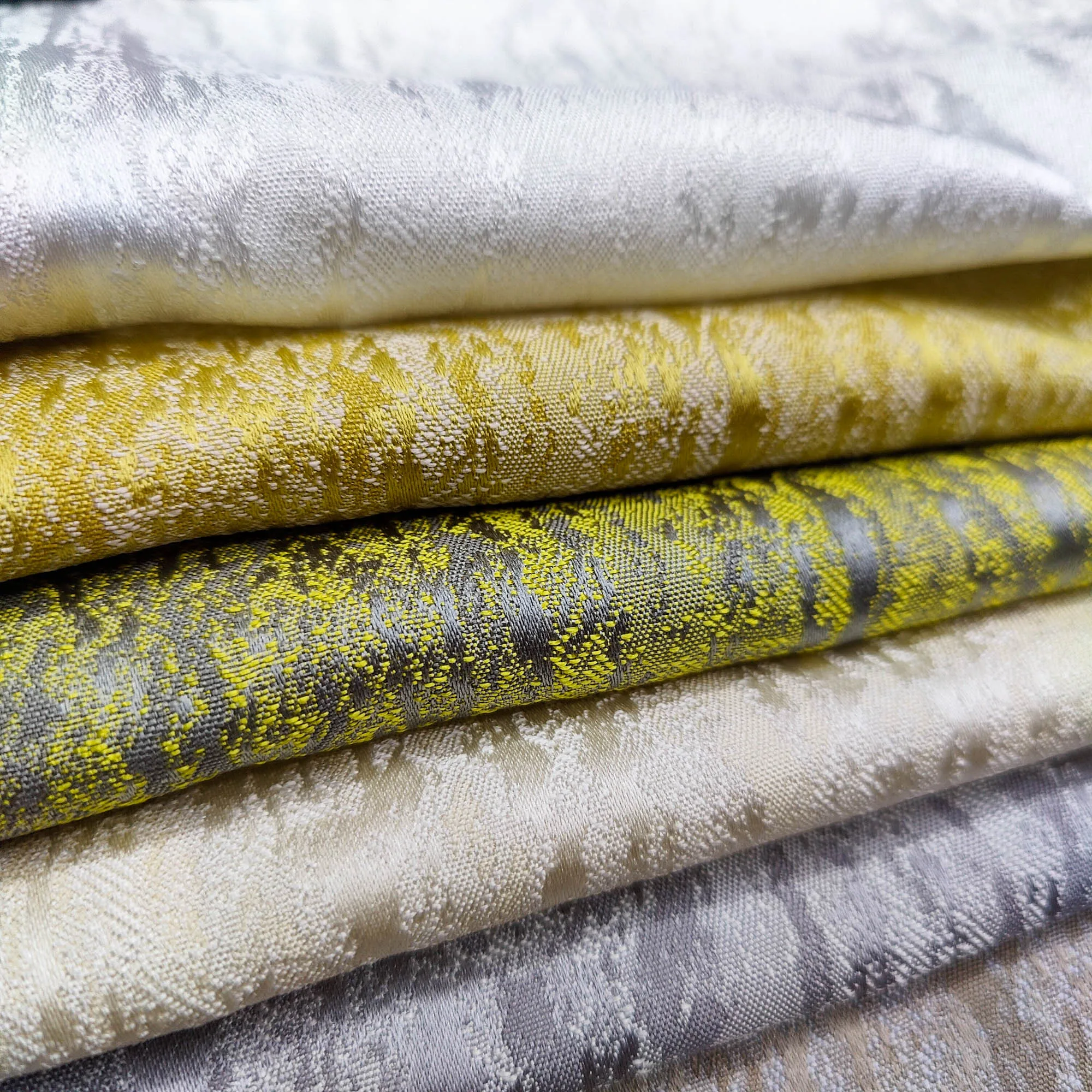 M&Y Polyester Curtain Fabric Roll Textiles Luxury Jacquard Blackout Fabric for Curtains