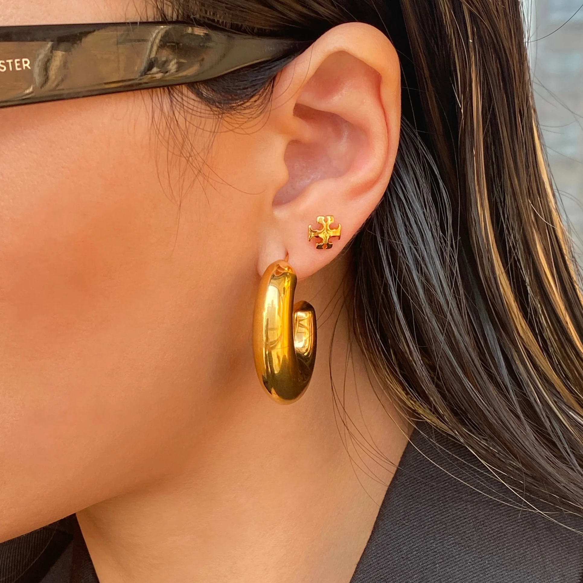 

2022 Dazan New Korean Hoop Irregular Geometric Arc 18k Gold Plated Unique Design Stainless Steel Anti Allergy Earring For Women