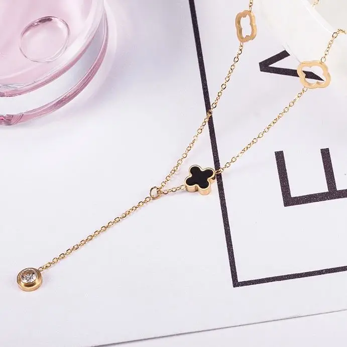 

Hot Sale Stainless Steel Jewelry Factory Price Gold Plated Clover Zircon Pendant Necklace