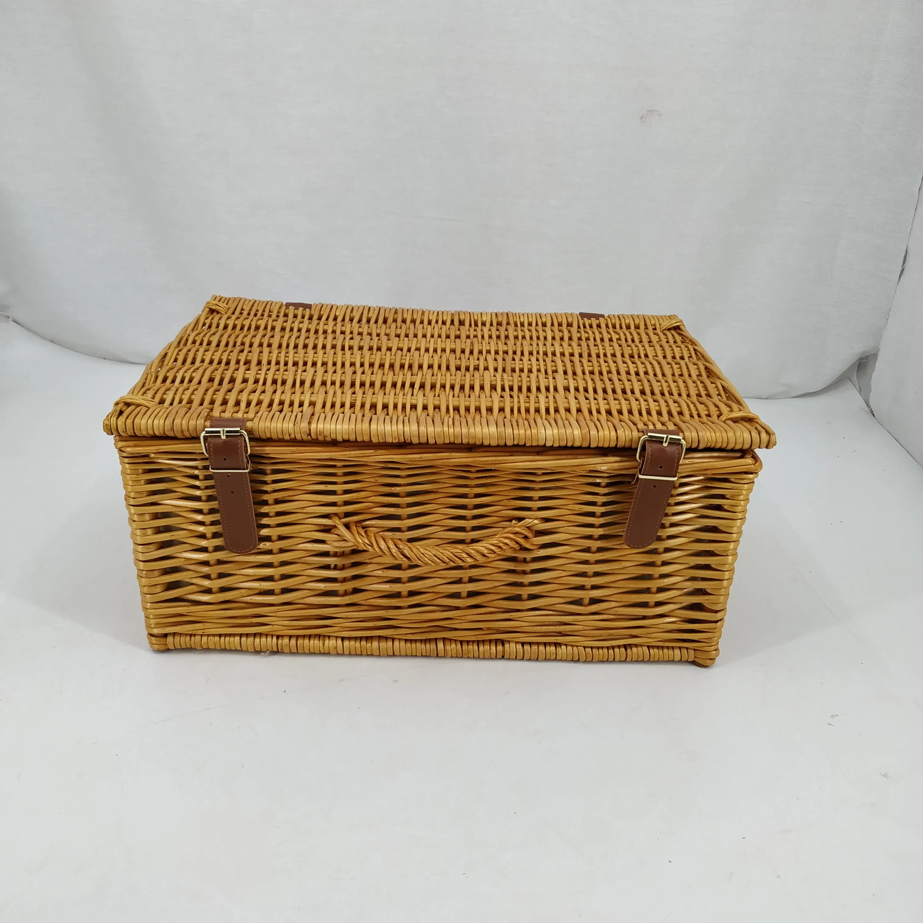 
100% handmade natural wicker 4 person picnic basket picnic sets rattan picnic basket 
