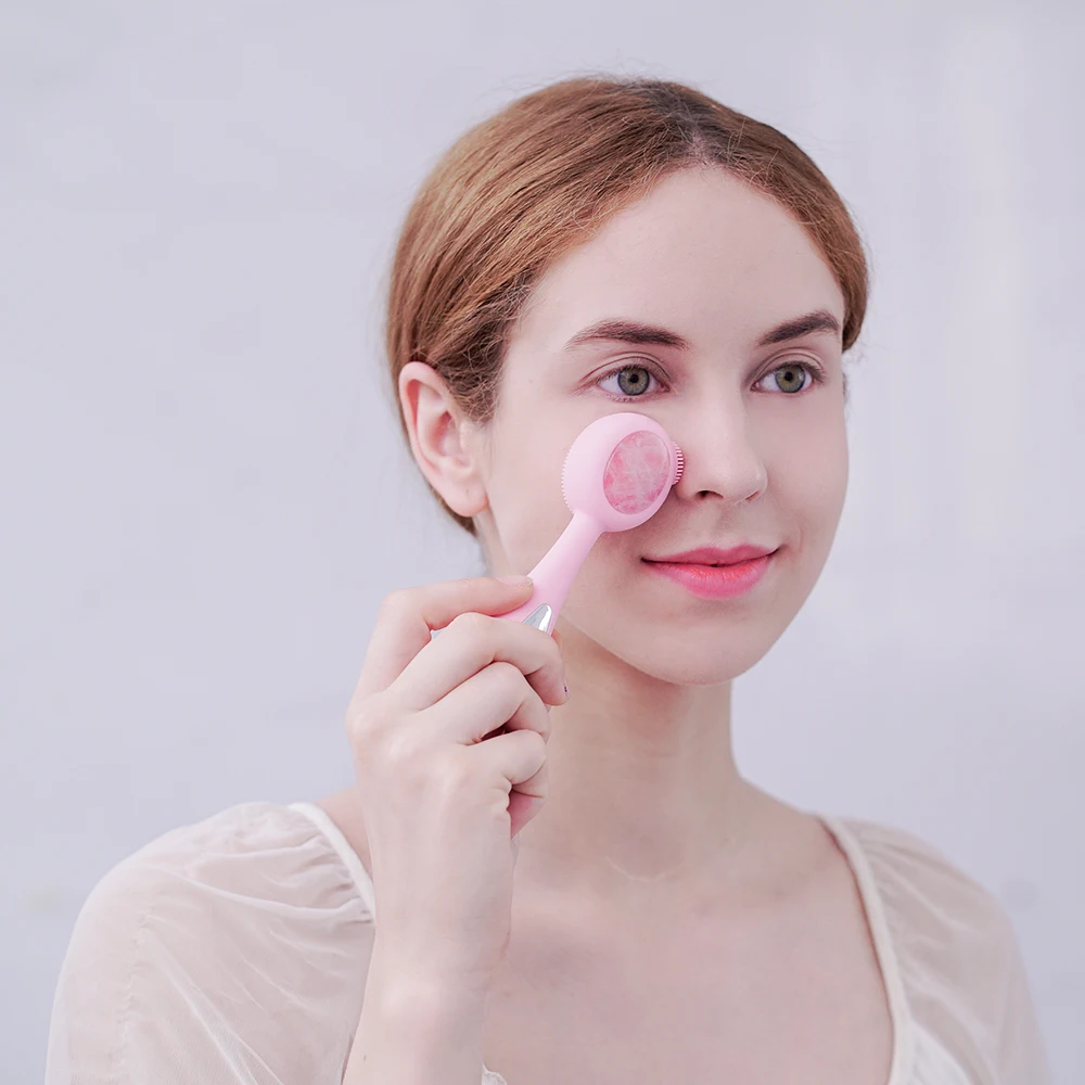 facial cleanser  (1).jpg
