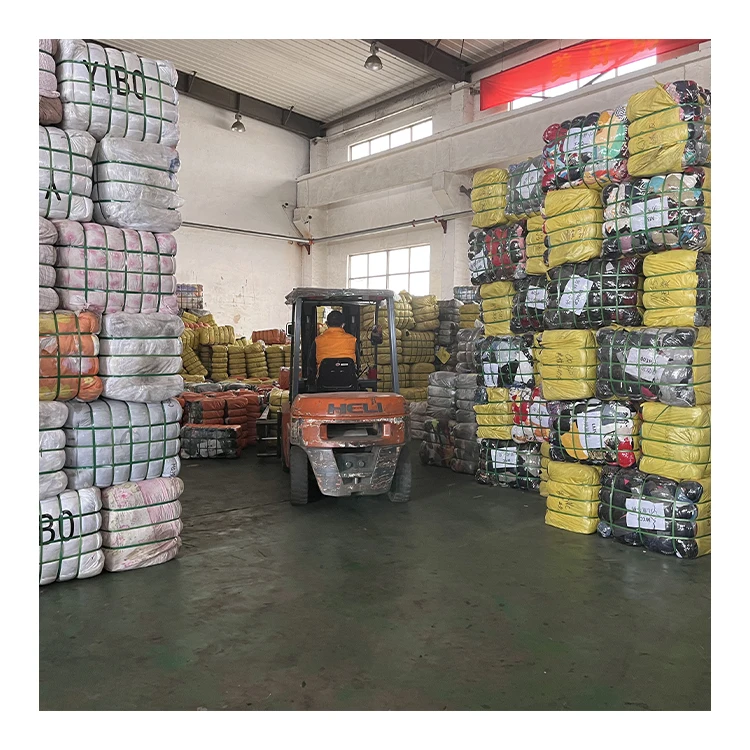 

Good quality Bulk Used Clothes on sale, Multicoloured