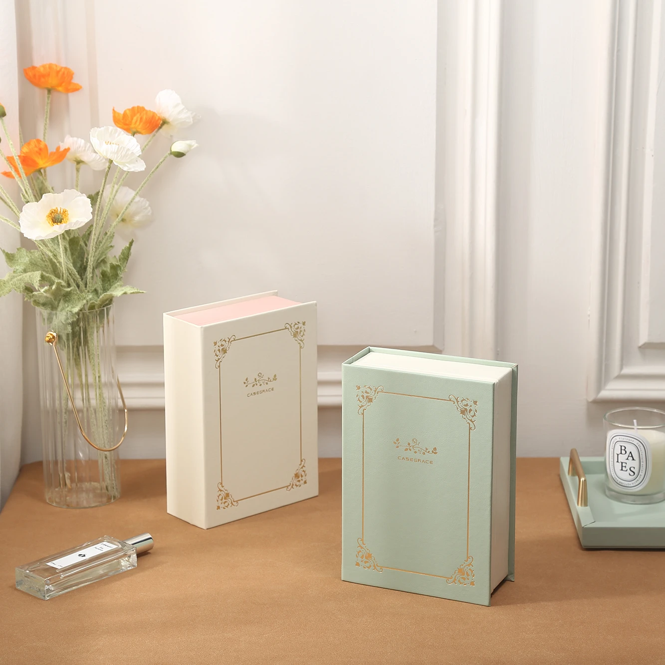 

Customized Jewelry Case Luxury PU Leather Jewelry Organizer Book Shape Travel Jewellery Earring Ring Necklace Storage Box, Green,beige