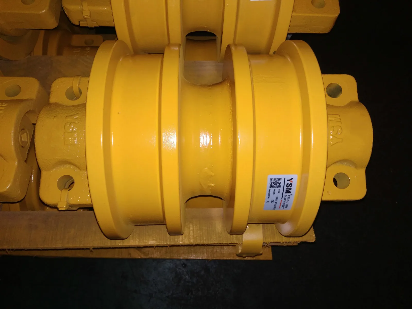 Double Flange Track Roller For Bulldozer Undercarriage D606 14130