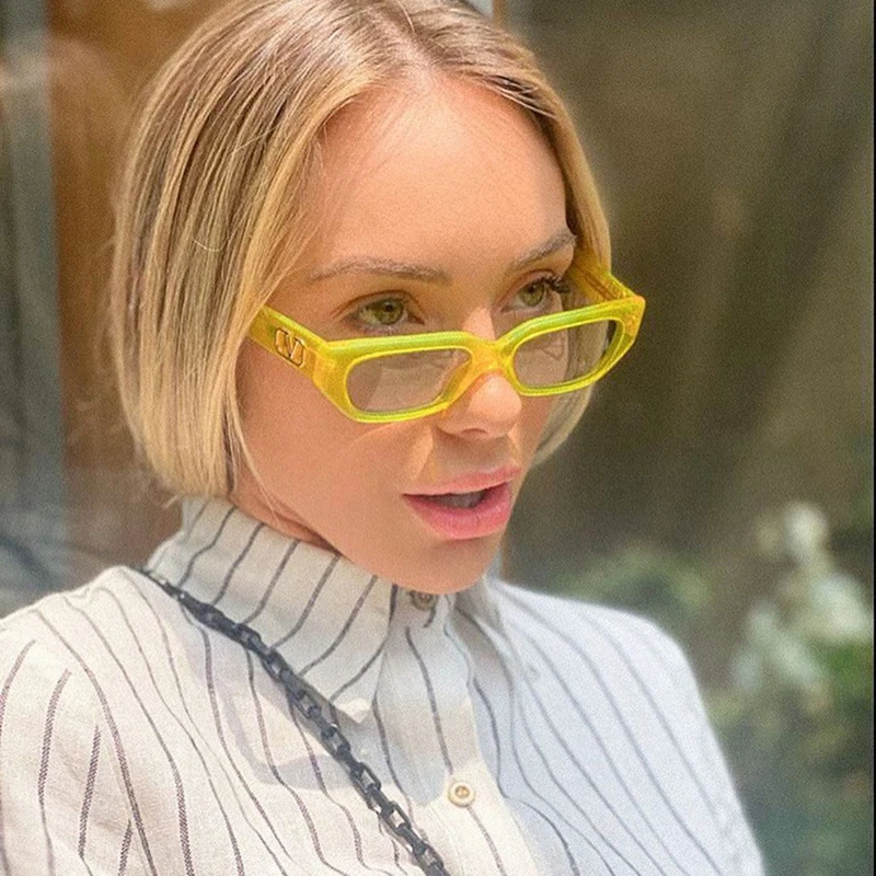 

New Brand Design European and American Fashion Small Frame Sunshade Personality Letter V Versatile Sunglasses for Men Women