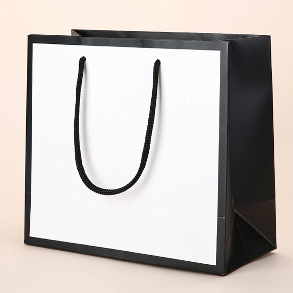 Luxury Branding in Stock Custom Shopping Kraft Paper Bag Premium Black Printed Recyclable Gift Packaging for Candle
