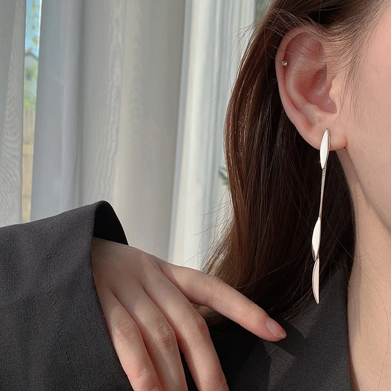 

ENSHIR Fashion Statement Long Chain Feather Leaf Pendant Earring for Women Jewelry, As picture