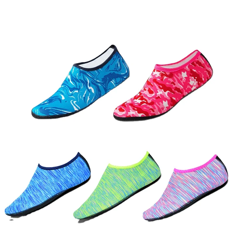 

Summer Cheap Swim Aqua Shoes Unisex Women Men Slip On Barefoot Beach Sailing Shoes Low Top Neoprene Upper Beach Sock Shoes, Camouflage red/camouflage blue/line blue/line red/line green