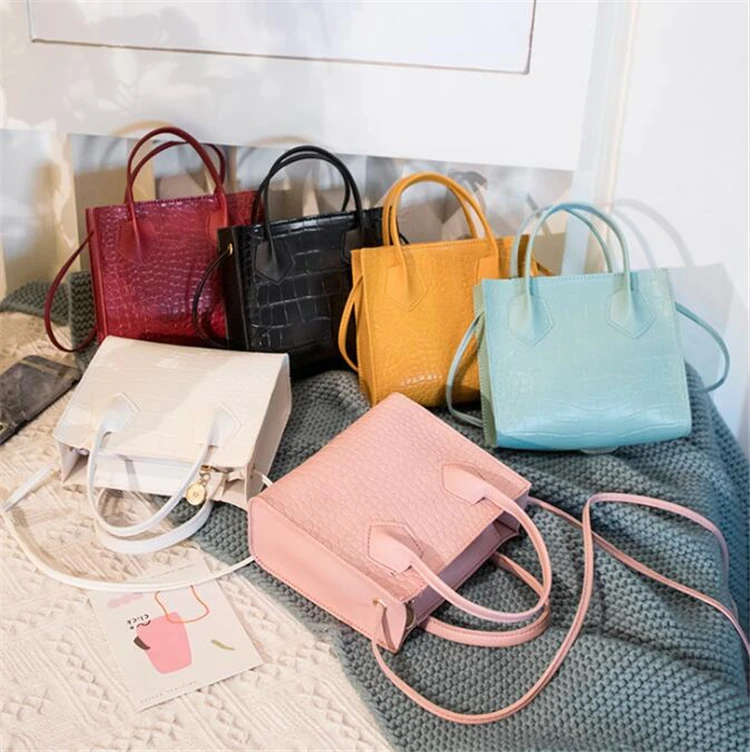 

Suppliers Wholesal Cheap New 2021 Women Purses And Handbags Fashionable White Designer Shoulder Hand Bags For Lady, As pictures or customized colors