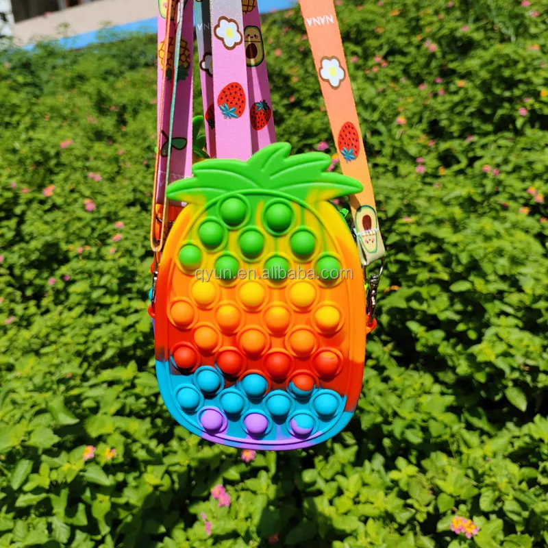 

2021 New design silicone pop pineapple strawberry bag bogg bag silicone beach for Girls and children, Multiple colors