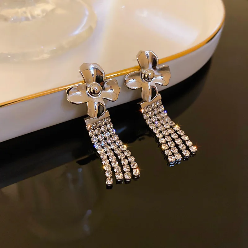 

Ins Hot Sale Silver Plated Micro Pave Crystal Drop Earrings S925 Silver Plated Needle Flower Tassel Earrings For Girls Jewelry