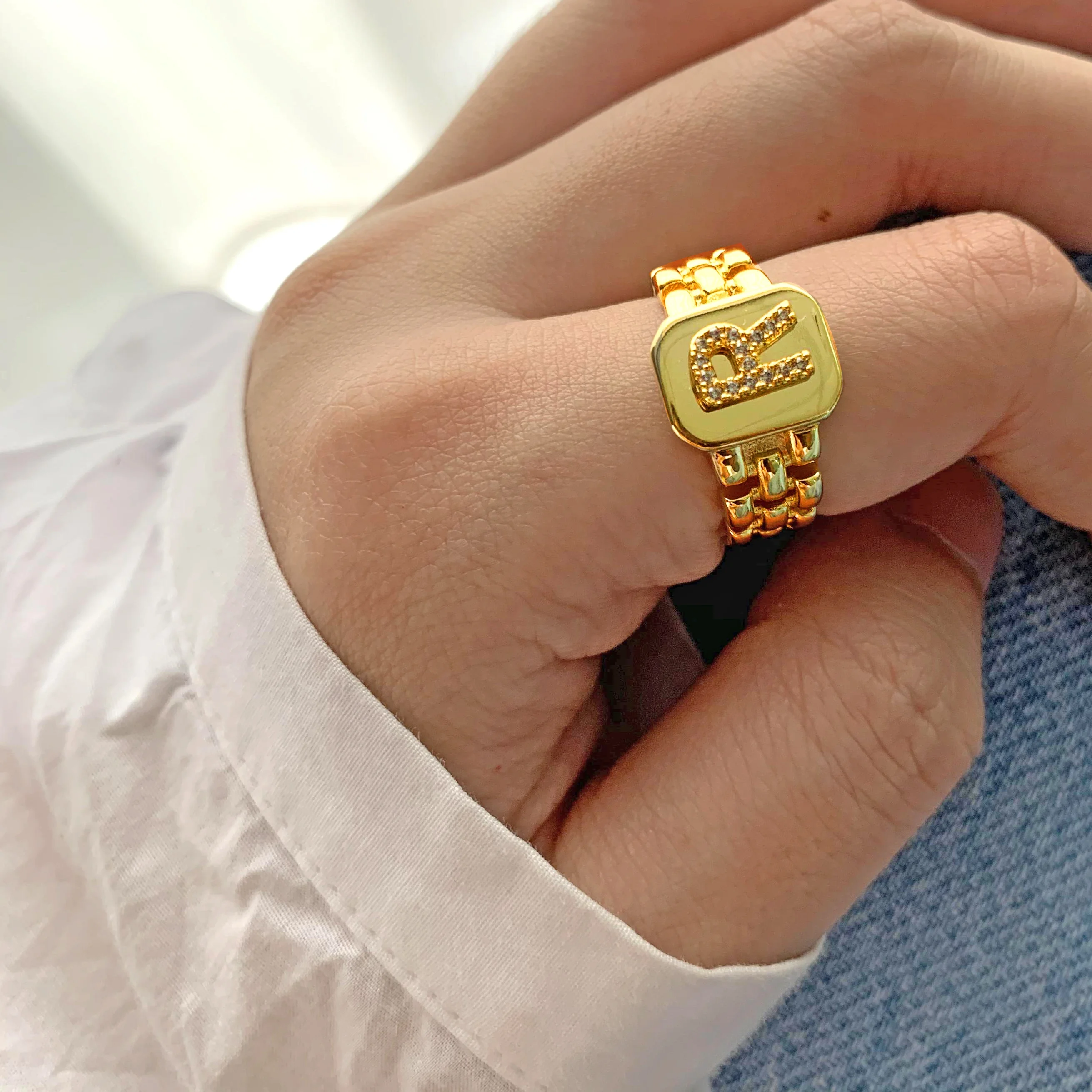 

Eico Custom Zircon Initial Ring Wholesale 18 K Gold Plated Rings Jewelry Initial Letter Alphabet Signet Hand Chain Ring