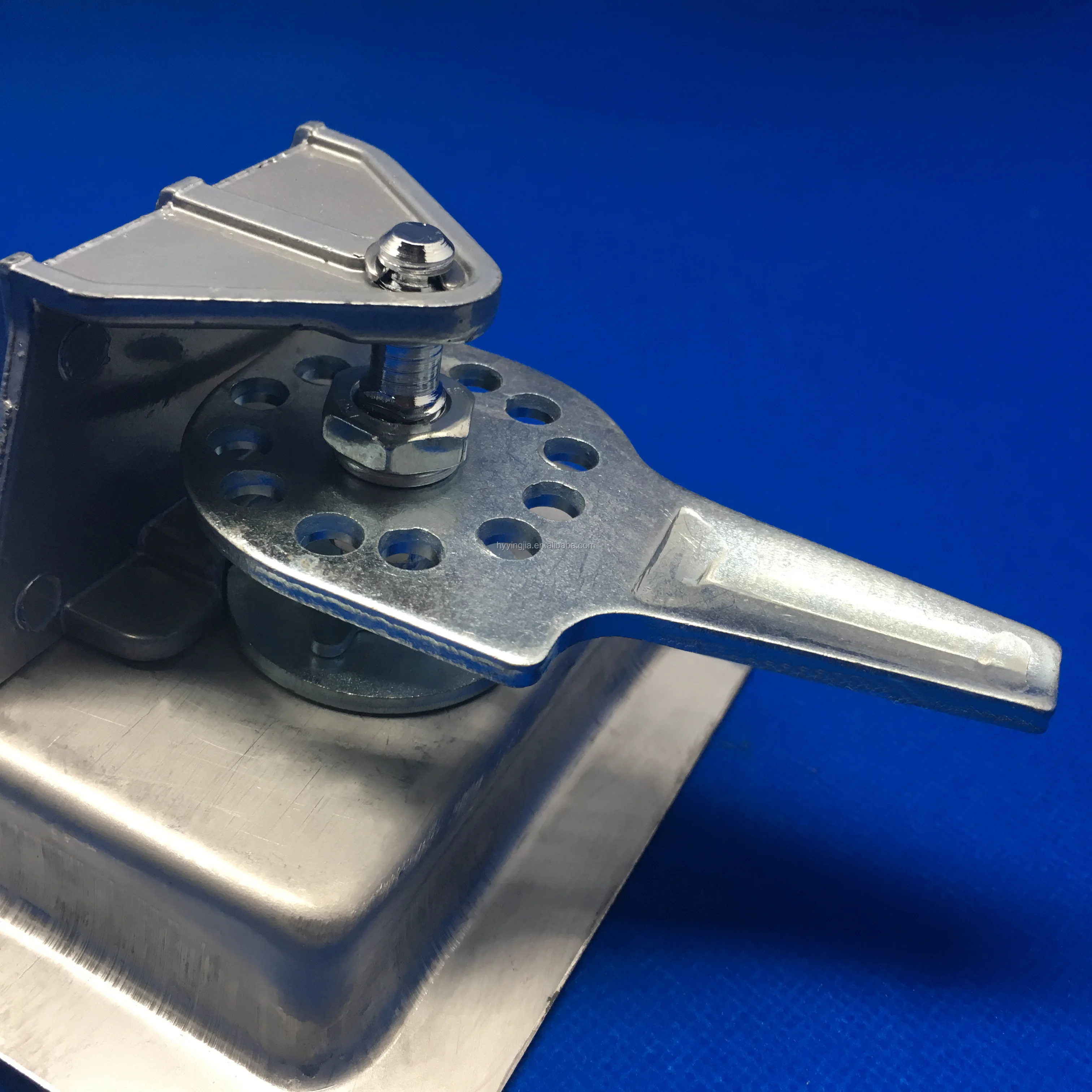 工具箱锁桨锁锁 03104