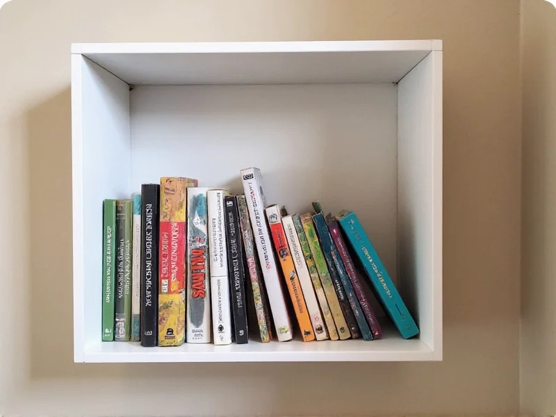 diy book nook