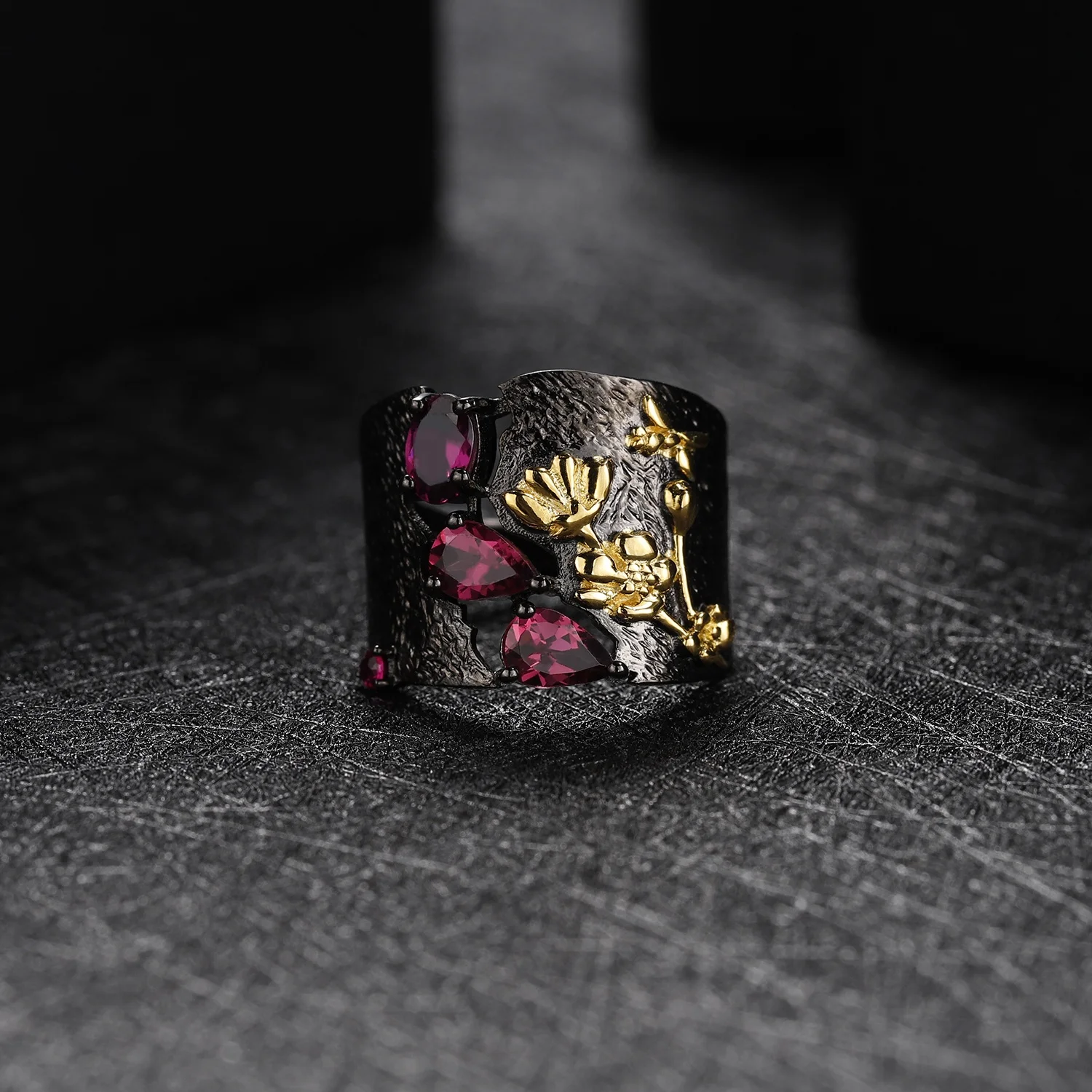 

Abiding 925 Sterling Silver Ring Natural Rhodolite Garnet Stone Humming Bee Flower Garden Bague Gold Plated Jewelry Ring Women