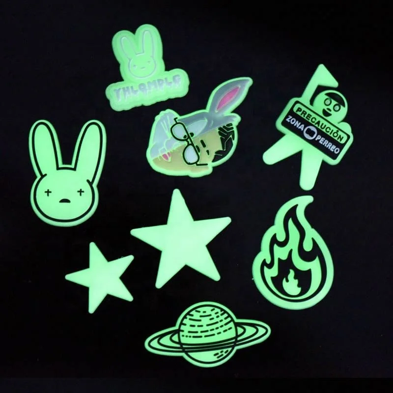 

Free Shipping PVC Shoe Buckle Accessories DIY Black live in matter Shoes Decoration metal bling for College designer Charm