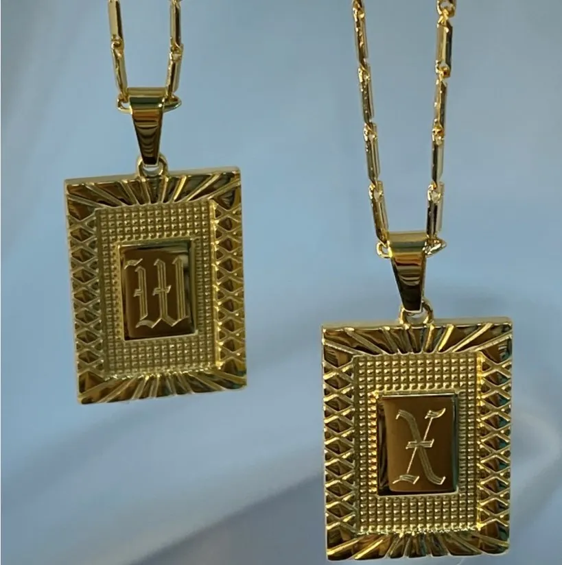 

New Arrival Stainless Steel Necklace Fine Jewelry 18K Gold Plated Square Pendant 26 Initial Letter Necklace